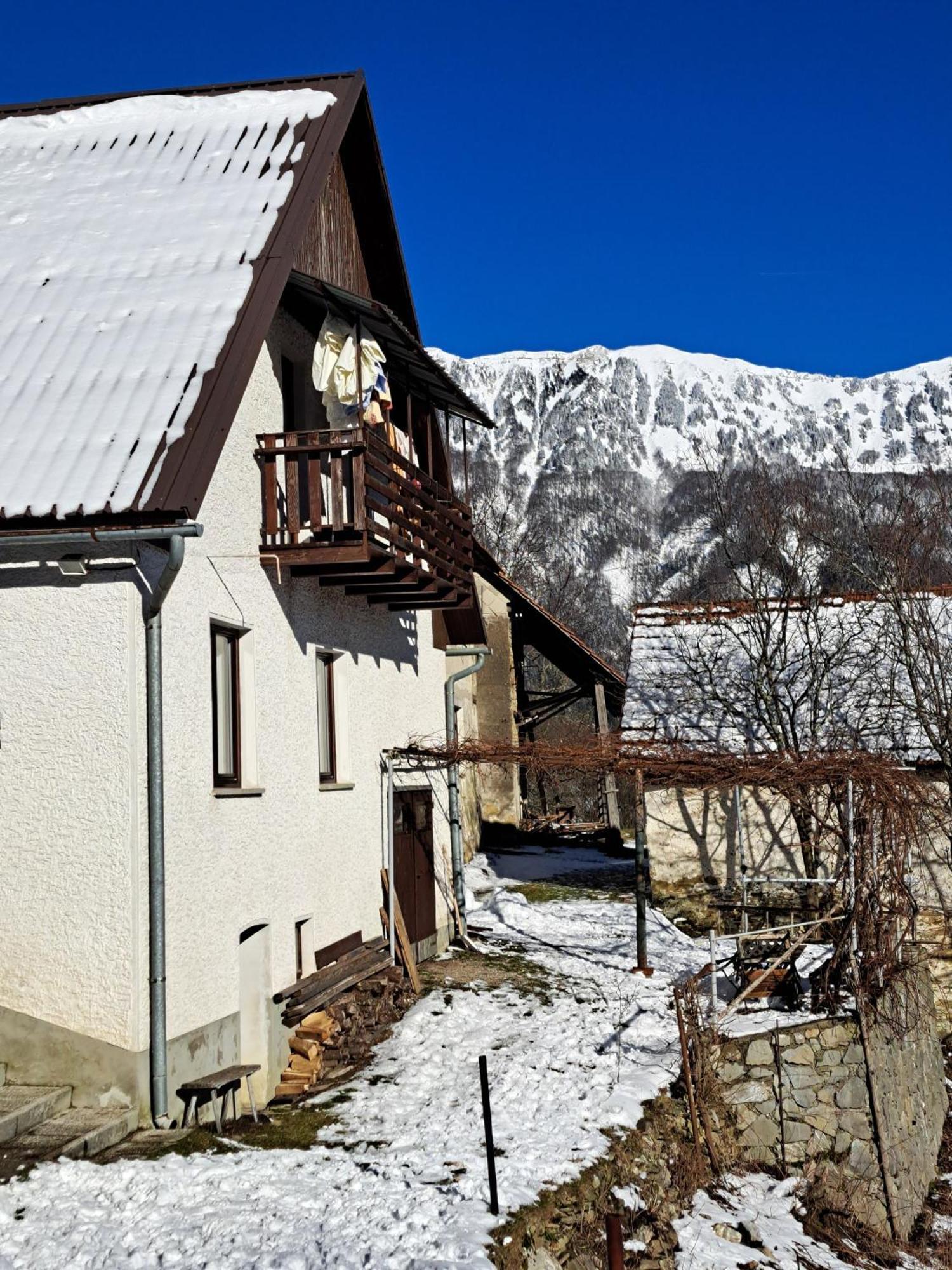 Апартаменты Hikers Hut Hisar Podbrdo Экстерьер фото